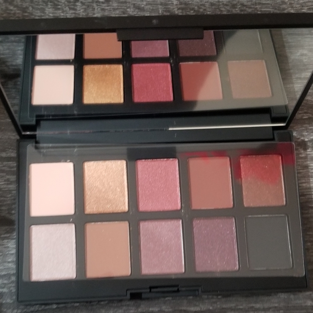 Haus Laboratories: Glam Room No.1 FAME Palette